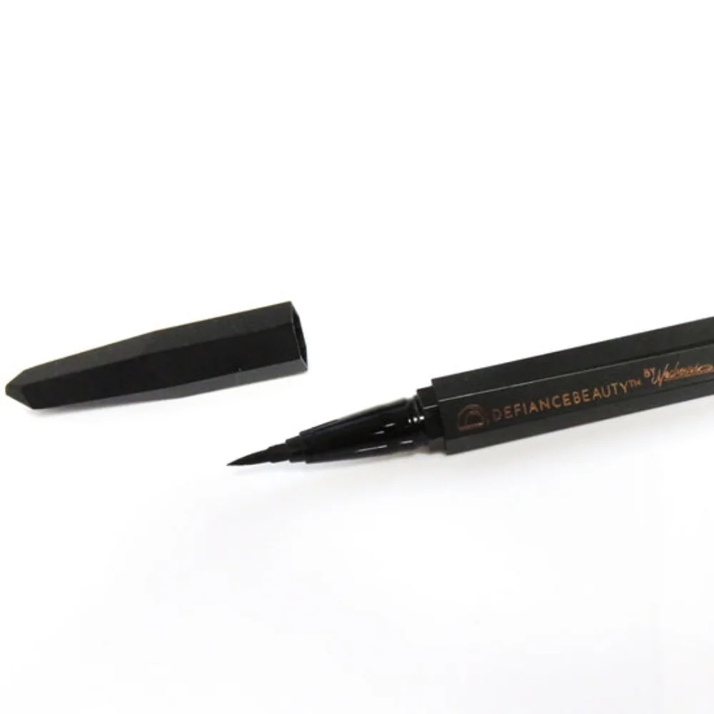 Defiance Beauty Infinity Liquid Eyeliner in shade Enigma (Carbon Black)